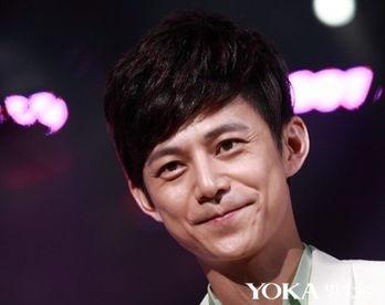 何炅爆料中国好声音视频,何炅揭秘中国好声音幕后精彩瞬间